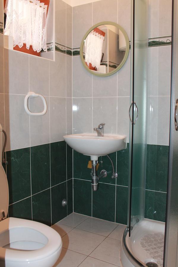 Apartments Ana Пула Екстериор снимка